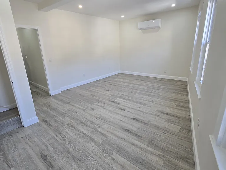 612 Richmond Rd #2 — Photo 11