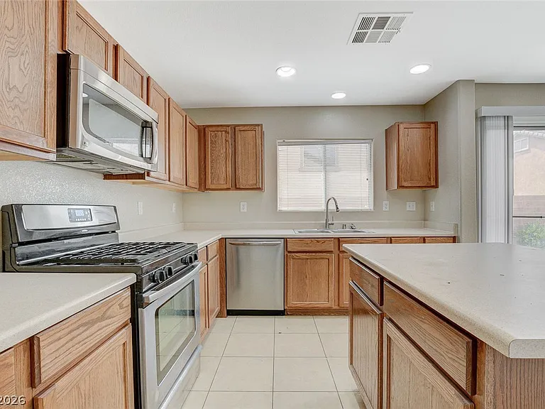 1129 Autumn Bay Ct — Photo 13