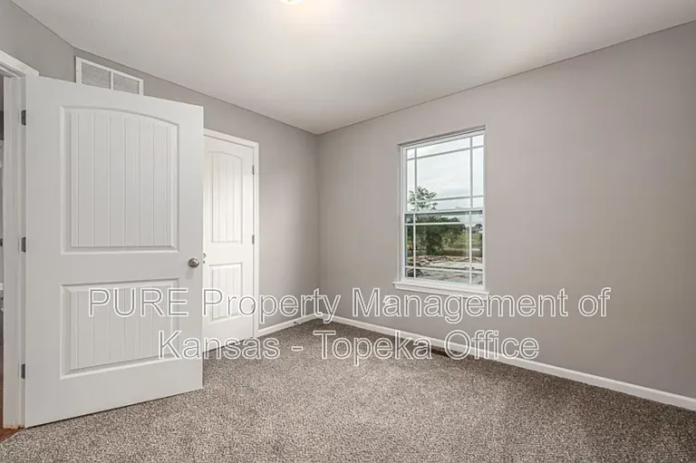 4766 Lakecrest Dr — Photo 19