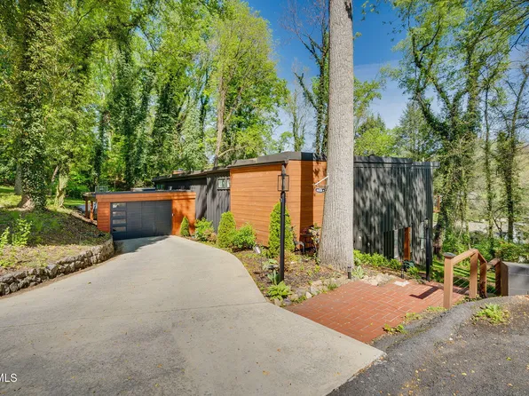 170 Cedar Ln, Bristol, VA 24201