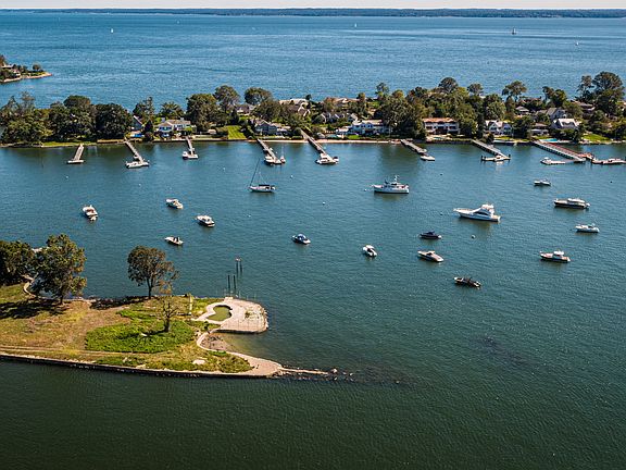 1350 Greacen Point Road