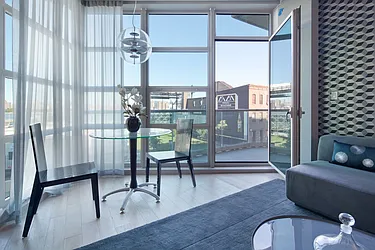 Rented by aptsandlofts.com