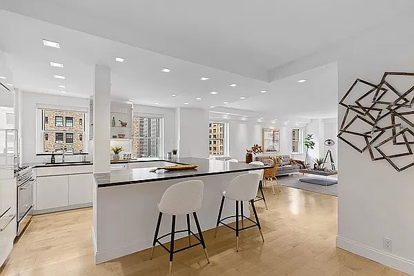 1st image of 35 Park Ave APT 10G