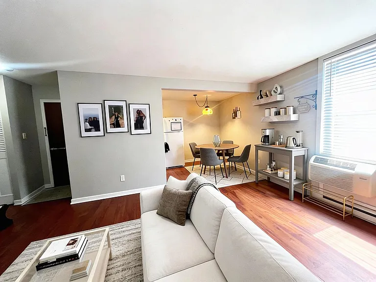406-408 W Lafayette St — Photo 4