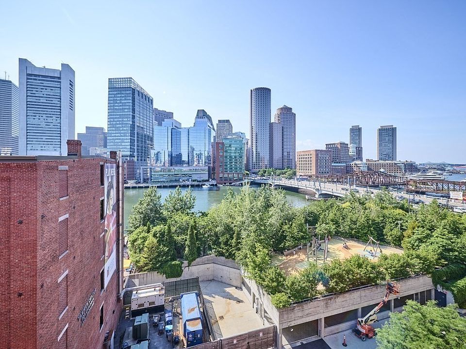 1st image of 33 Sleeper St APT 603