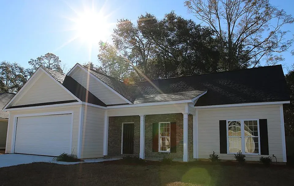 115 Senah Dr