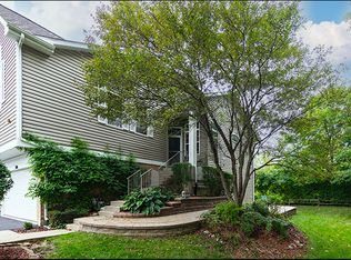 286 Prairie View Ln, Wheeling, IL 60090