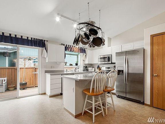 5th image of 11112 184th Avenue Pl E
