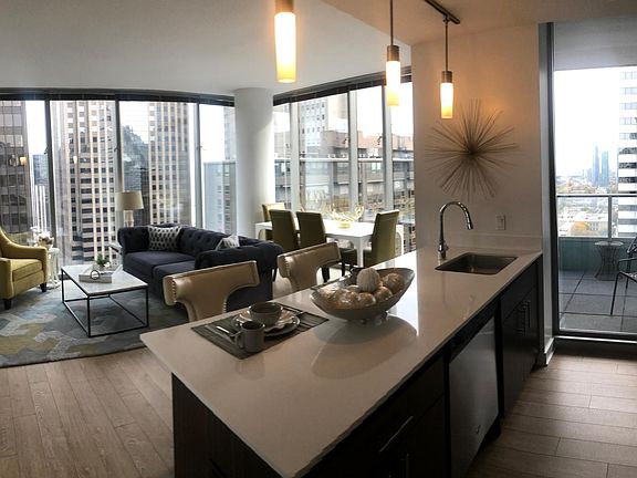 2nd image of 172 N Michigan Ave #1108