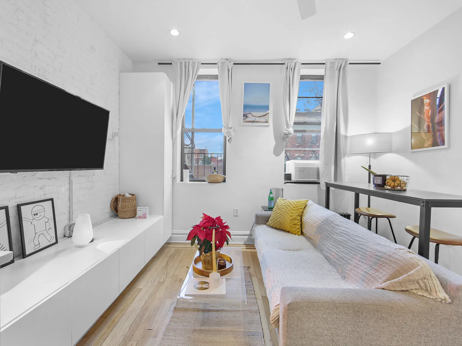 115 Greenpoint Avenue — Photo 2
