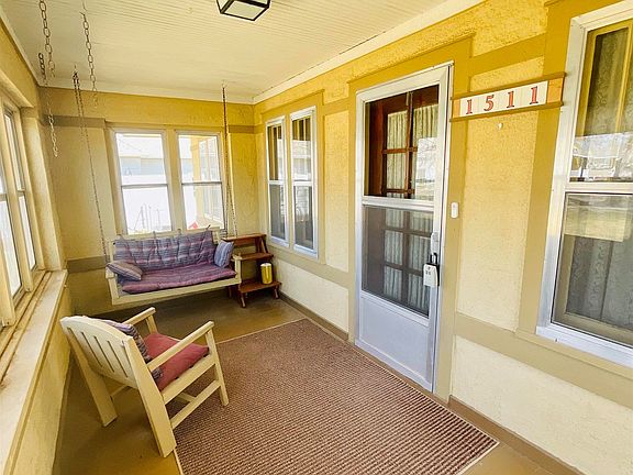 3rd image of 1511 D Ave