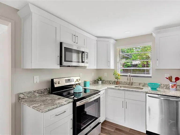 4105 W Mango Ave — Photo 5
