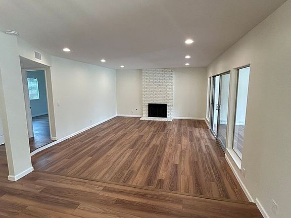 3rd image of 852 Glenwick Ave