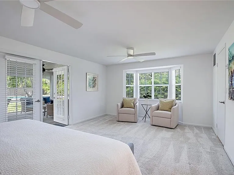 1281 Diana Ave — Photo 18