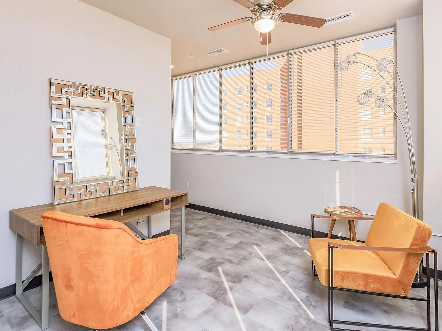 Metro Tower Lofts — Photo 3