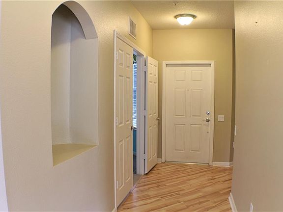 4th image of 2057 Kings Palace Dr