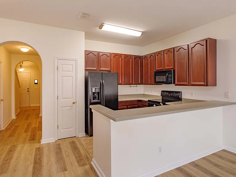 Kitchen. Brand new flooring