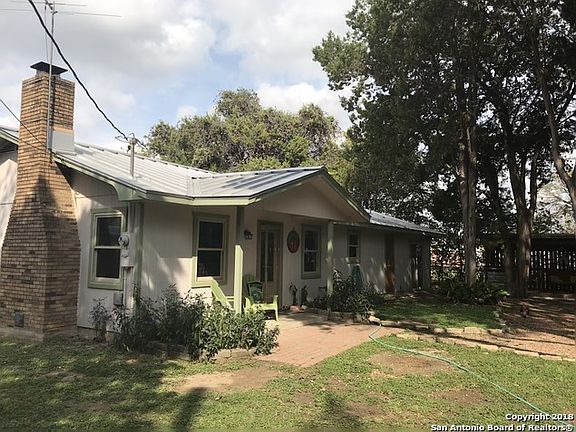 3rd image of 855 E Torrey St