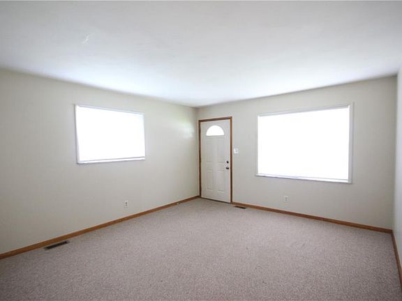 2nd image of 612 Hanley St