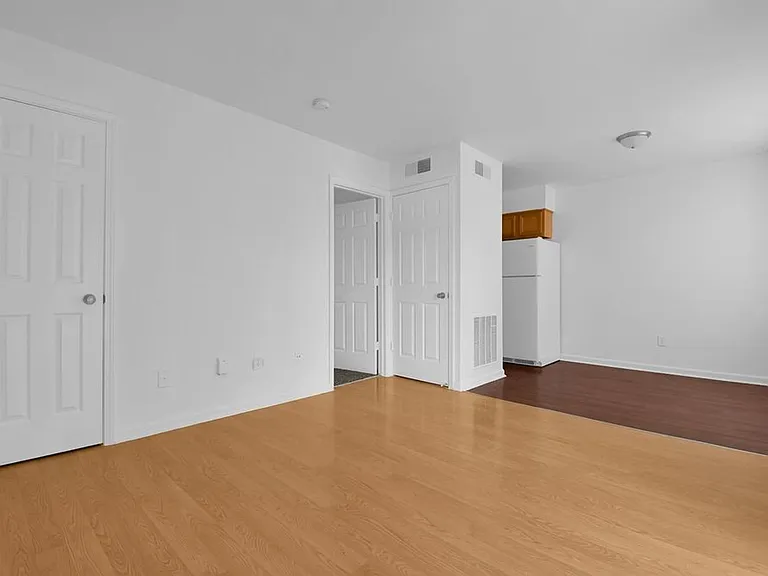 Greentree Apartments — Photo 22