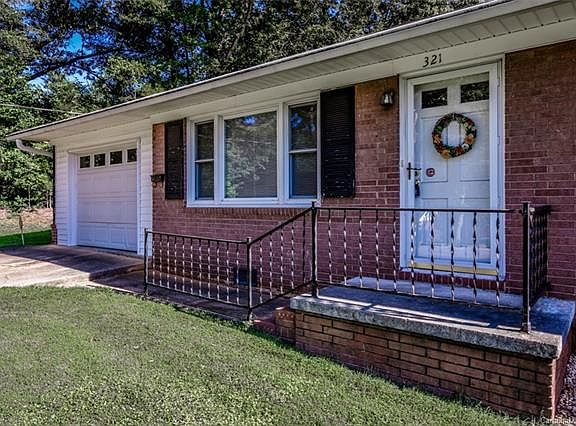 5th image of 321 Walton Dr