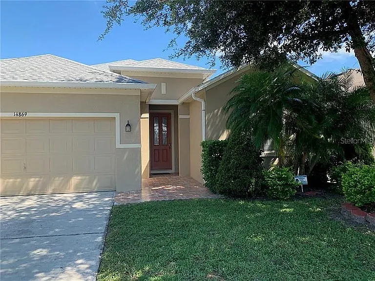 Myakka Crown Dr — Photo 1
