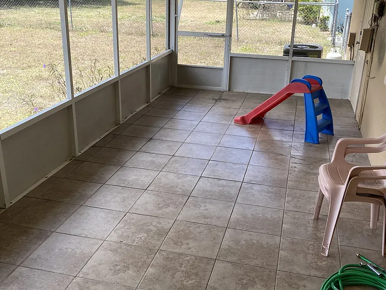 724 Sesame Ct — Photo 14