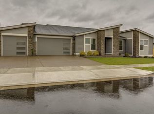 3092 NW Hidden Ridge Dr, Bend, OR 97703