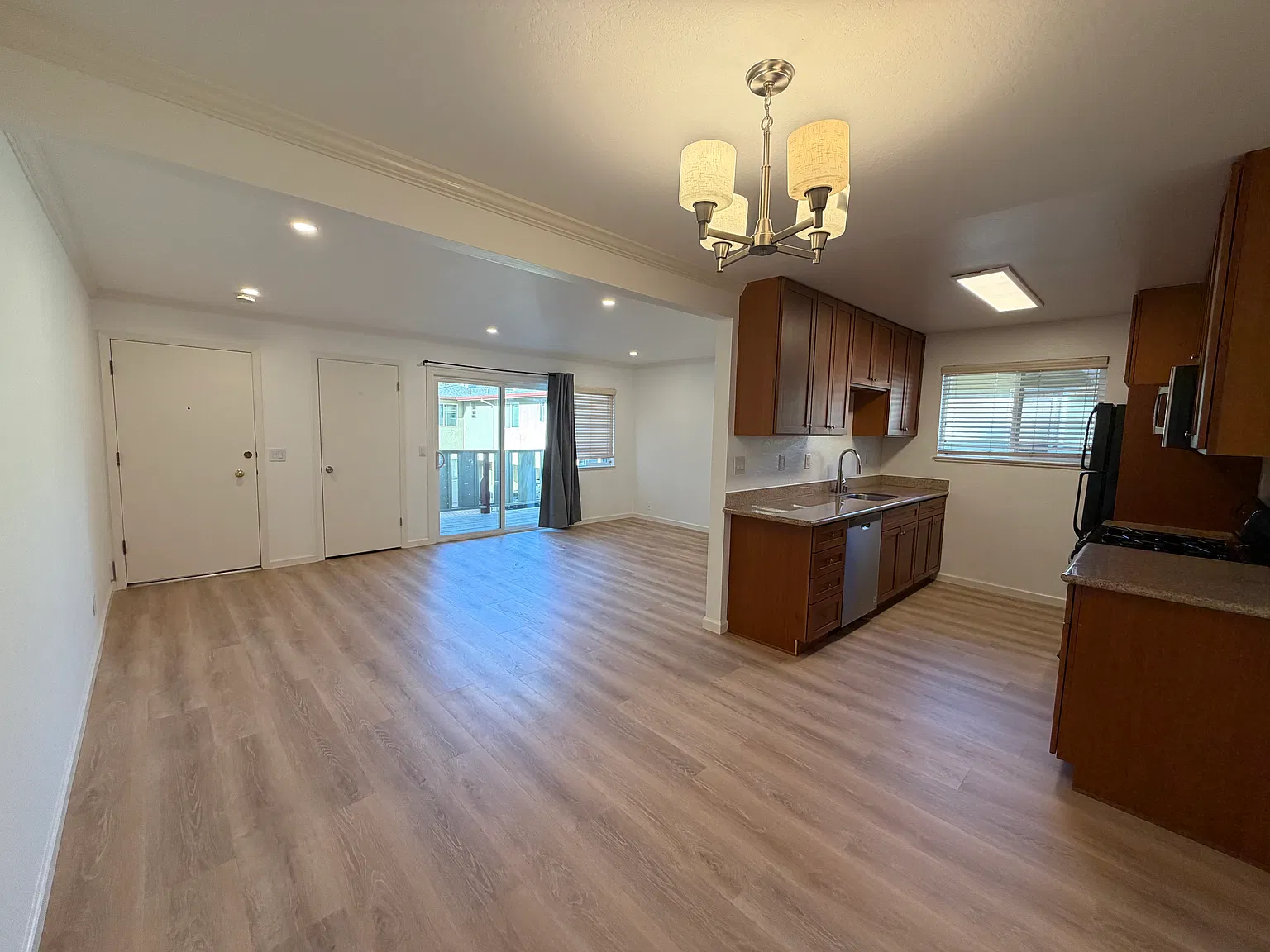 1 bed, 675 sqft, $3,100 — Photo 3