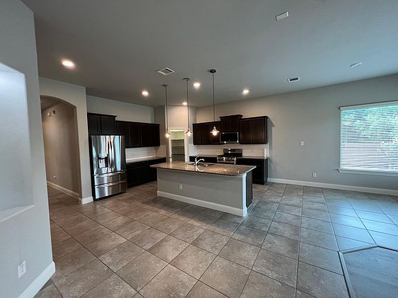 5th image of 801 Lake Cypress Ln
