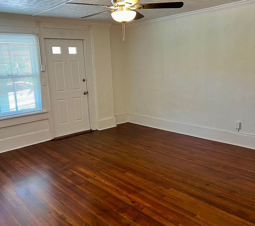 1st image of 21 Grail St APT 2