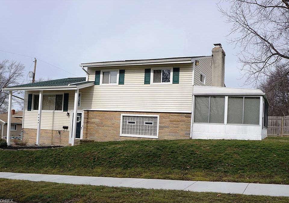 1st image of 1307 Lola Ave
