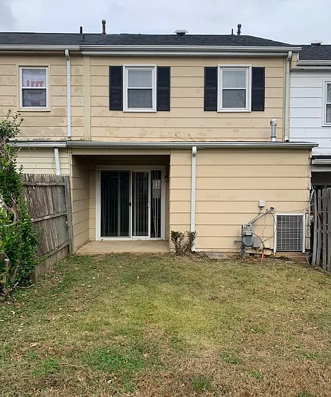 721 Olde Greenwich Cir — Photo 11