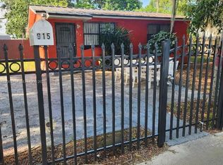 915 Dunad Ave, Opa Locka, FL 33054