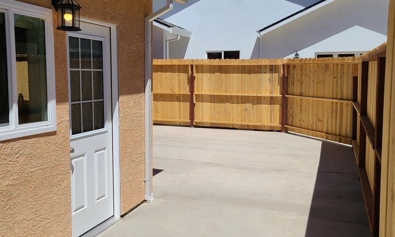 429 Jasmine Ave — Photo 2
