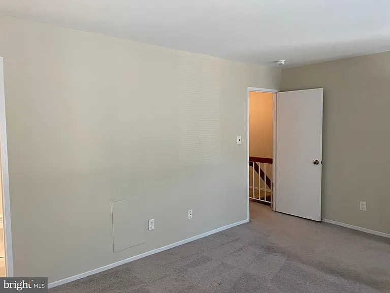 2804 Cambridge Dr — Photo 16