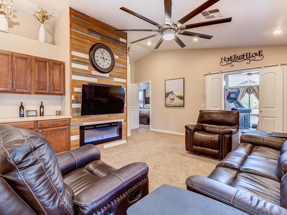 1st image of 4756 E Desert Wind Dr