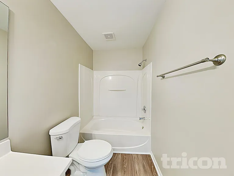 5400 Peachwood Dr — Photo 13