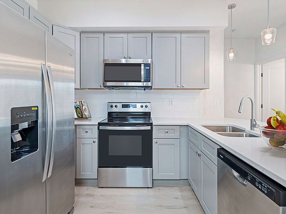 2nd image of 1500 N 35th St #18