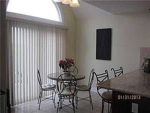 5th image of 337 White Oak Ln