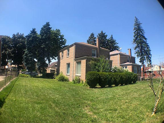 2nd image of 8415 S Winchester Ave