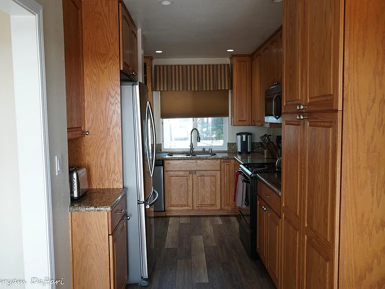Heath Ct — Photo 30