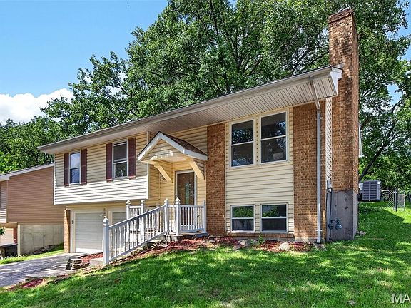 3rd image of 2311 Country Village Ct