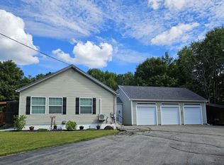 775 Us Route 2 E, Wilton, ME 04294