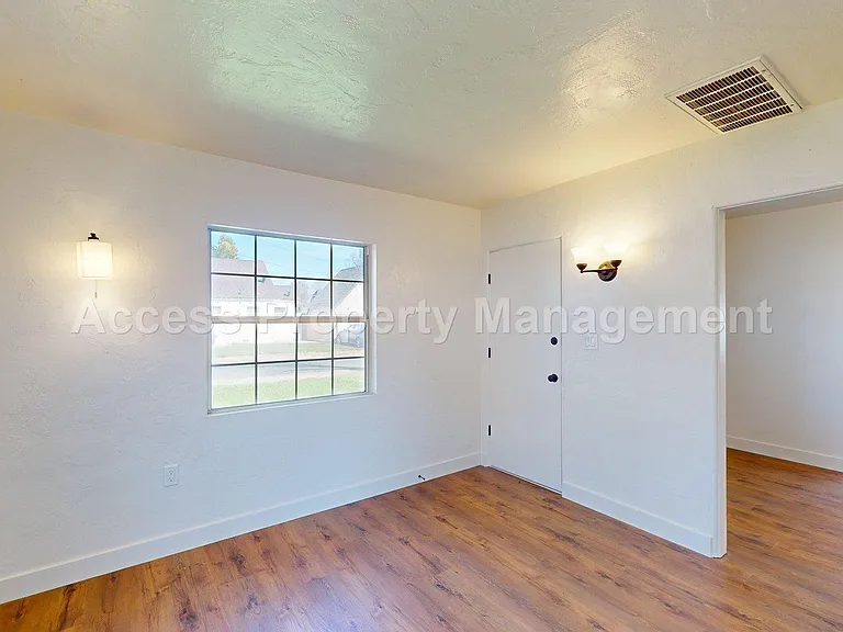 124 Walden St — Photo 5