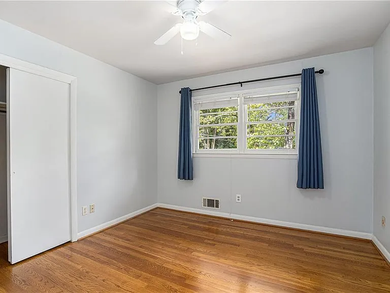 2839 Concord Dr — Photo 11