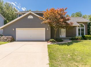 4615 Lancaster Dr NE, Cedar Rapids, IA 52402