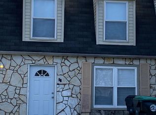 28 Villanova Ct, Sicklerville, NJ 08081