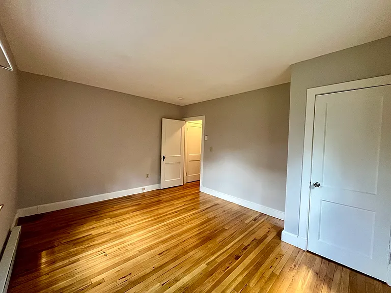 38 Beechcroft St #1 — Photo 8