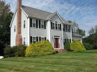 6 Fox Run, Sturbridge, MA 01566